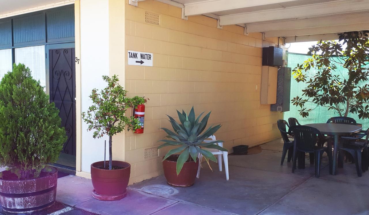 Bordertown Motel エクステリア 写真